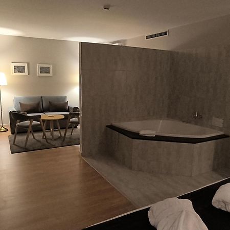 Douro Marina Hotel & Spa Ресенде Екстериор снимка