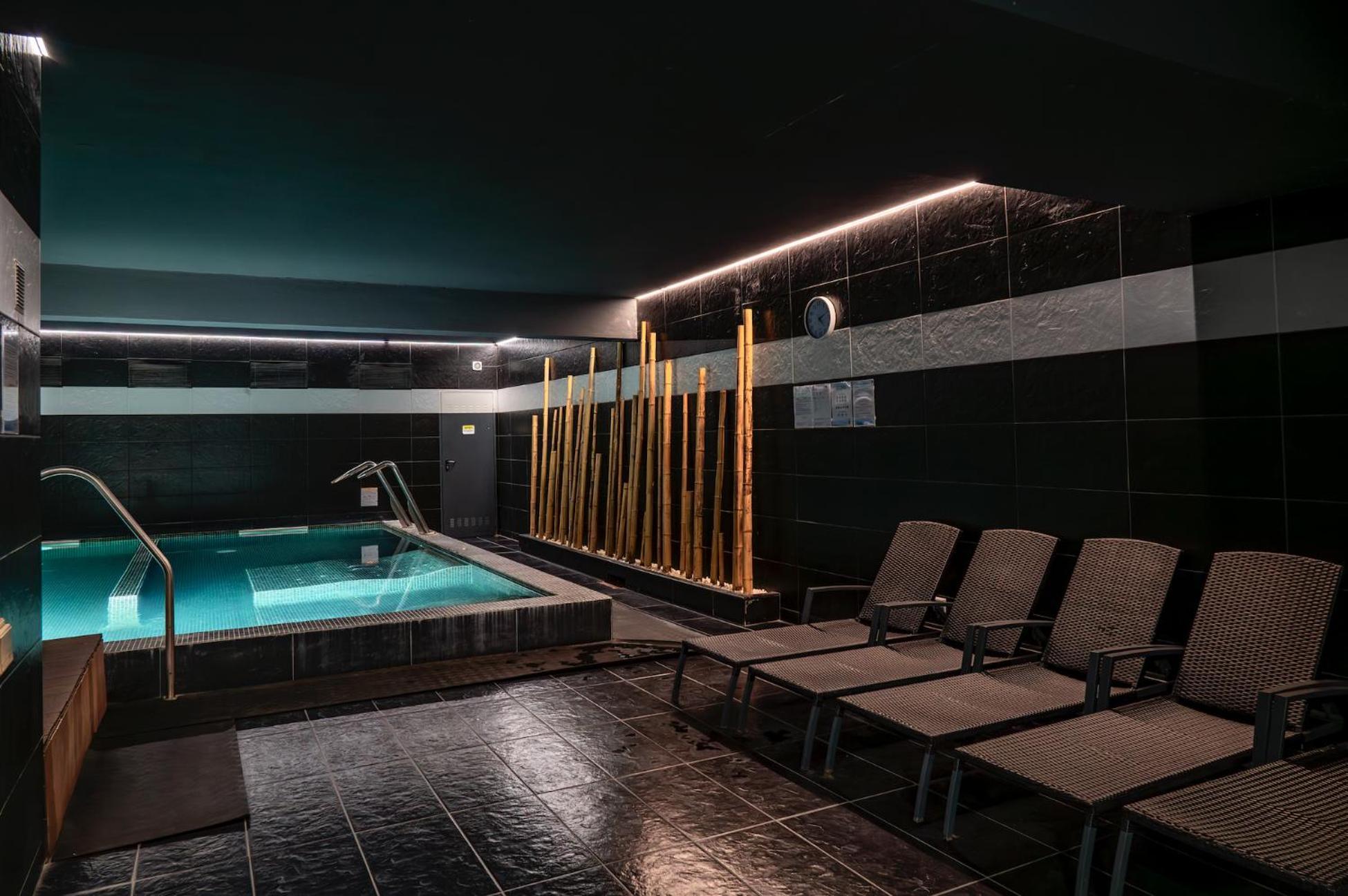 Douro Marina Hotel & Spa Ресенде Екстериор снимка