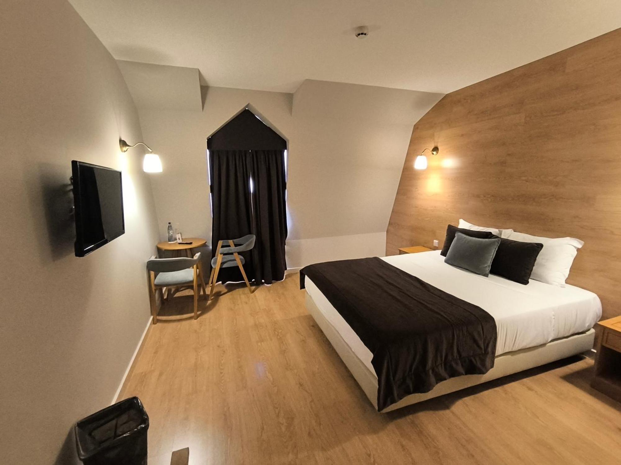 Douro Marina Hotel & Spa Ресенде Екстериор снимка