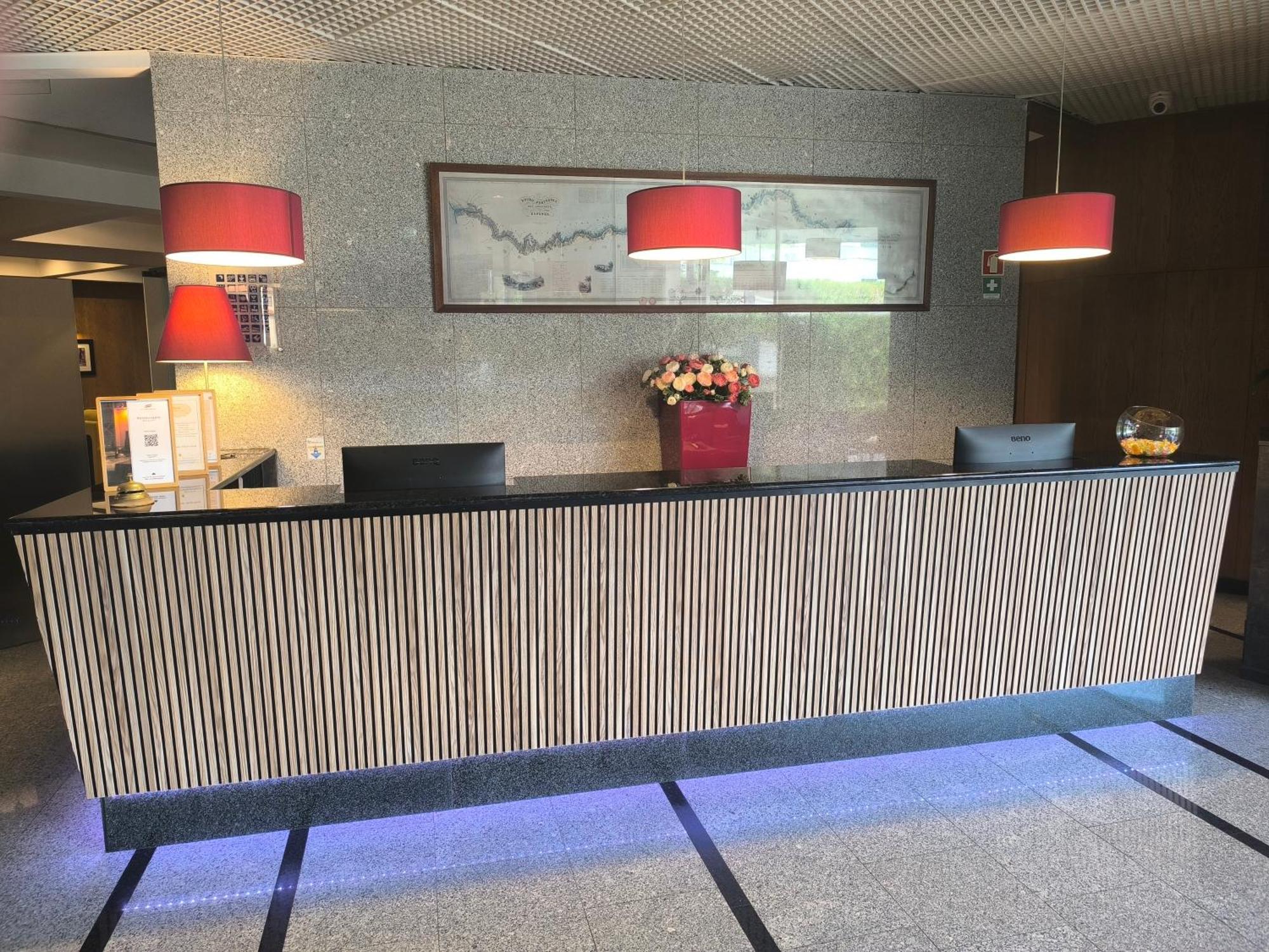Douro Marina Hotel & Spa Ресенде Екстериор снимка